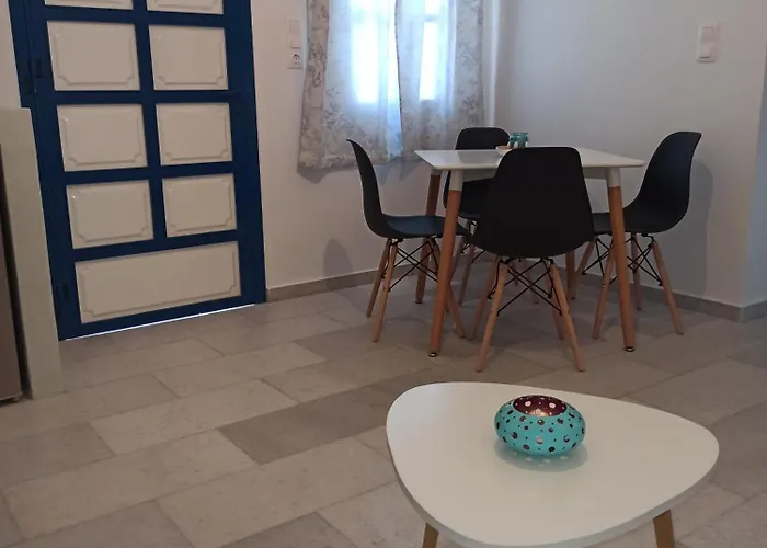 Nyaraló Vlastos 1 *