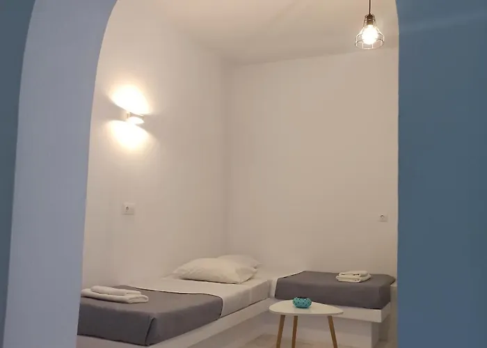 Vlastos 1 Nyaraló *